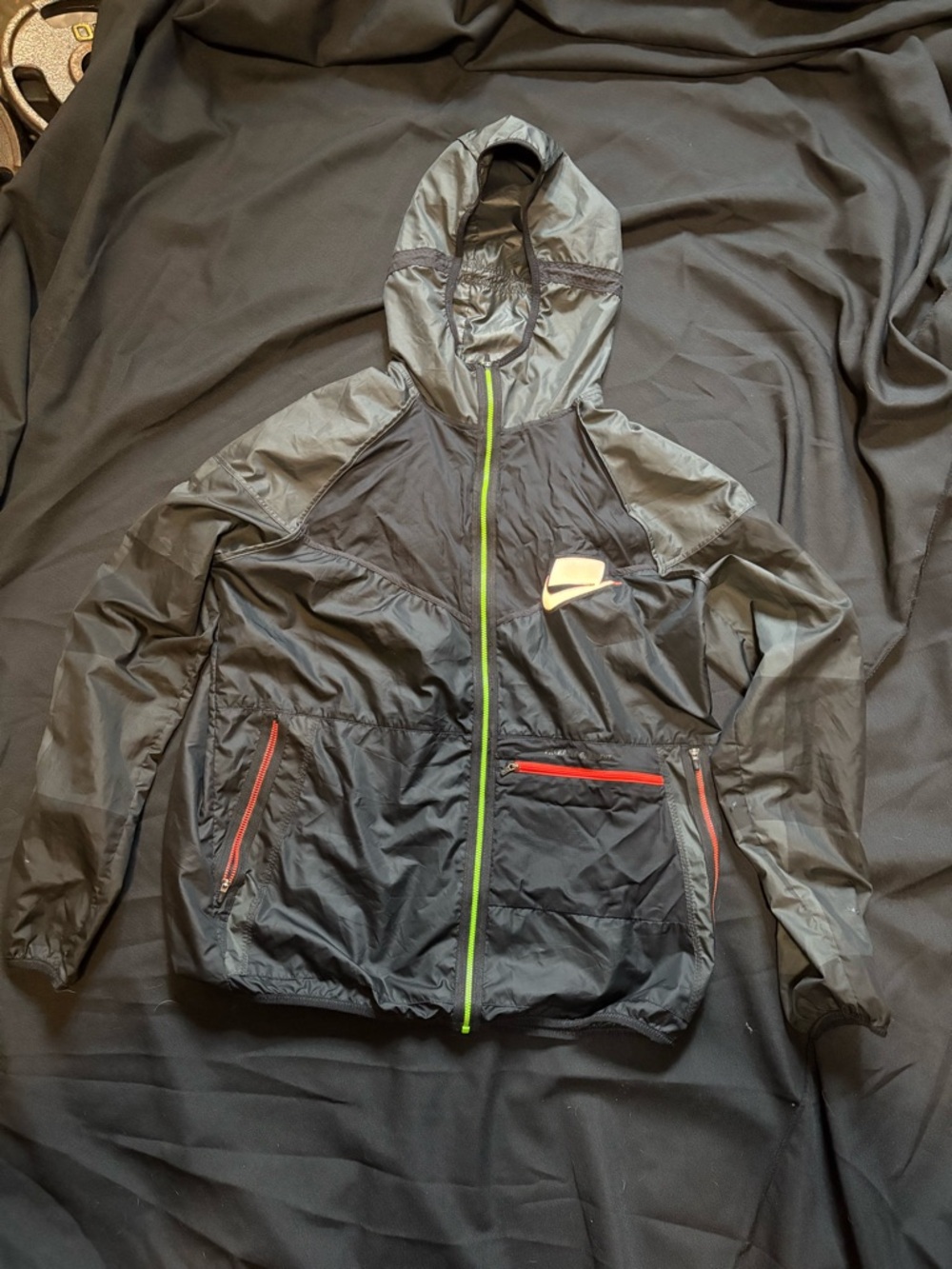Men's Nike Lightweight Hooded Windbreaker Jacket - Black with Neon Green Zip